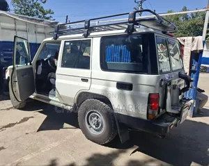 Toyota Land Cruiser 4.5 V8 TD 2019 White