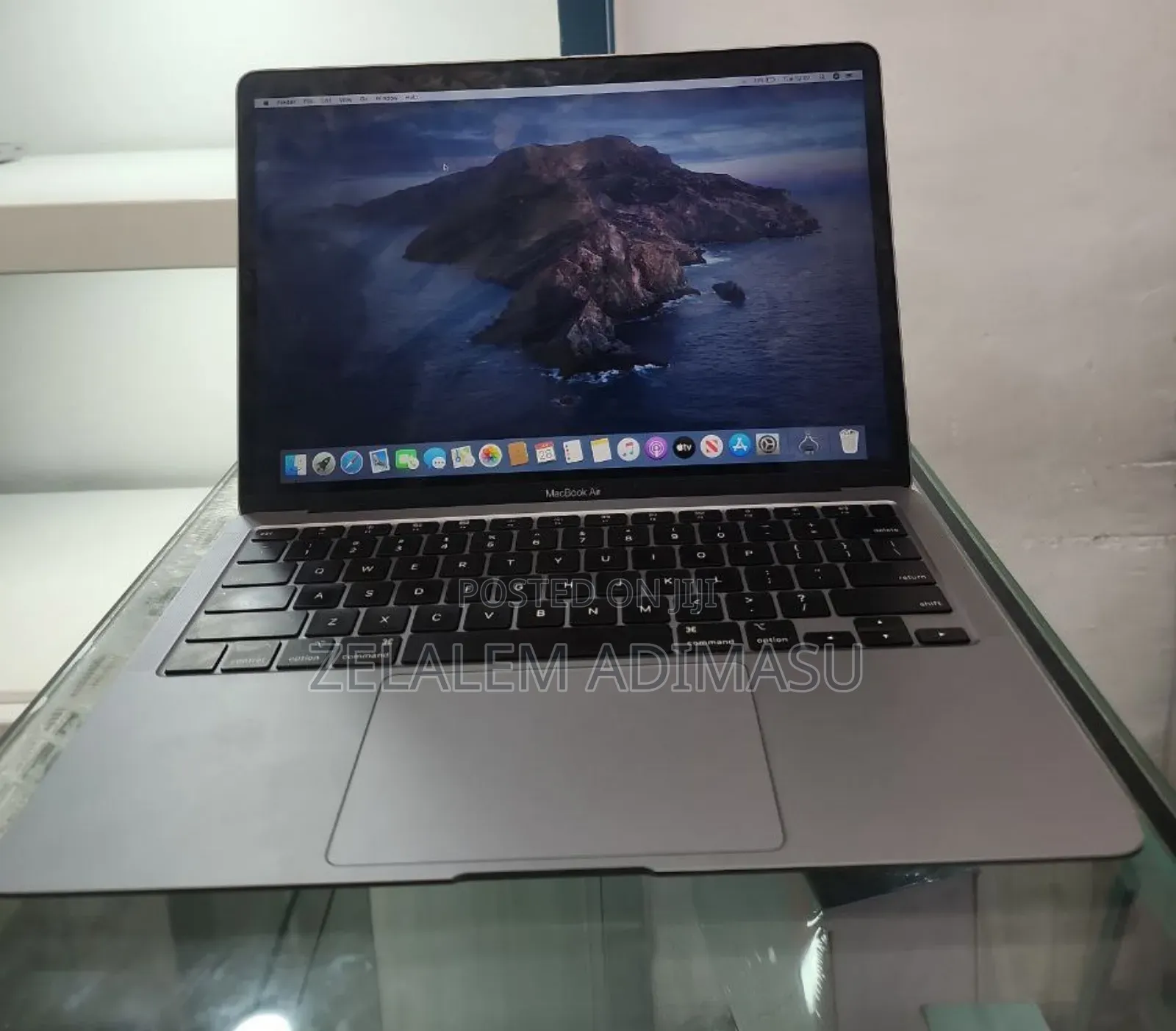 New Laptop Apple MacBook Air 2020 16GB Intel Core I7 SSD 512GB