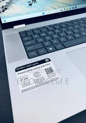 New Laptop HP 16GB Intel Core Ultra 7 SSD 1T