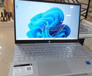 New Laptop HP Pavilion 15 8GB Intel Core I7 SSD 1T