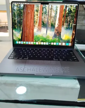 New Laptop Apple MacBook Pro 2021 M1 16GB Apple M1 SSD 1T