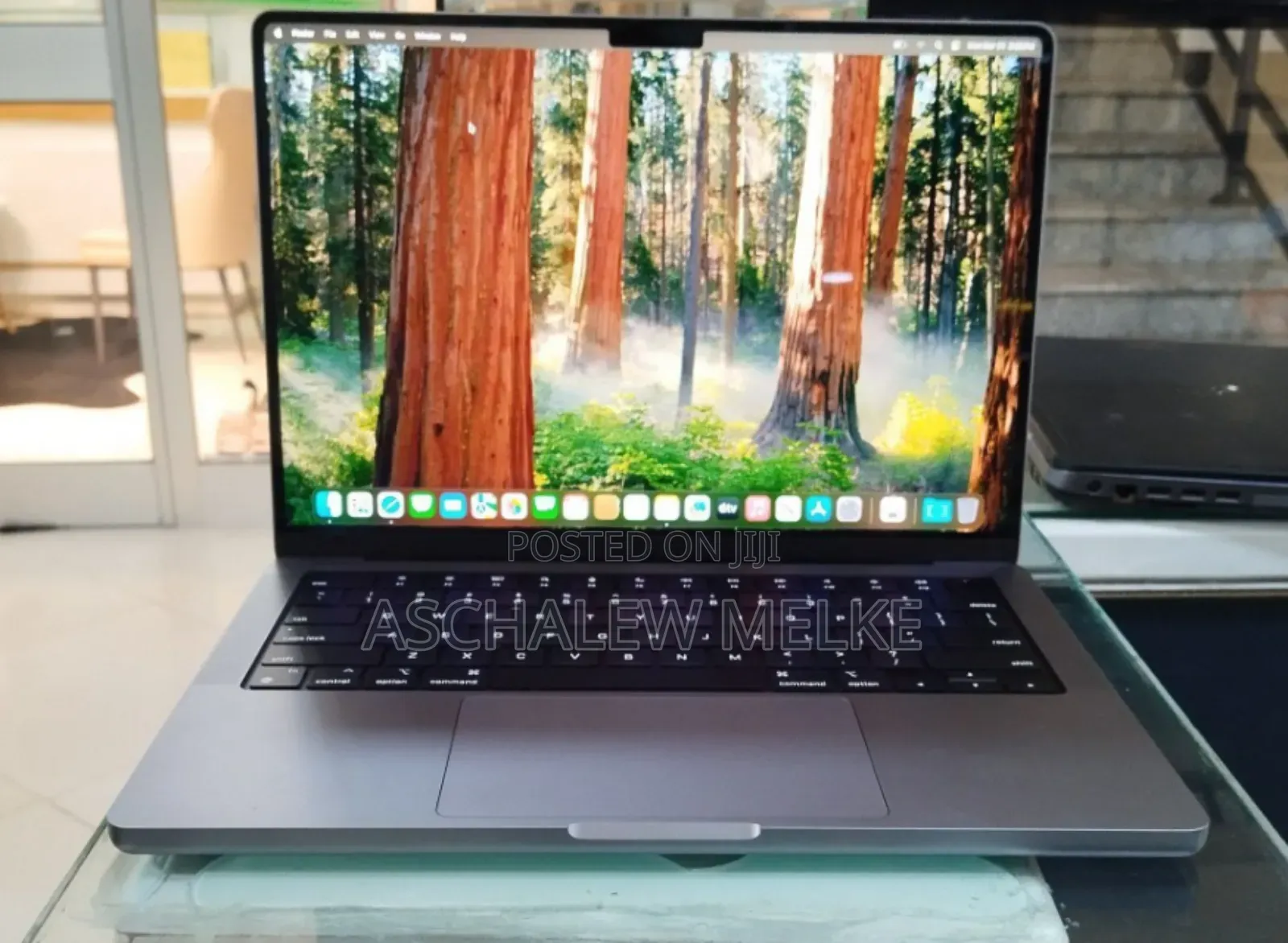 New Laptop Apple MacBook Pro 2021 M1 16GB Apple M1 SSD 1T