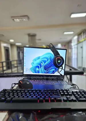 Photo - New Laptop Acer Predator Helios 300 16GB Intel Core I9 SSD 1T