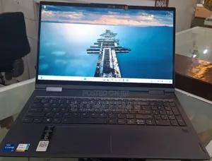 Photo - Laptop Lenovo 8GB Intel Core I5 SSD 512GB