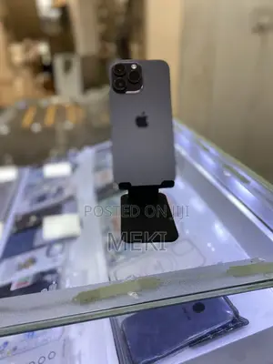 Photo - Apple iPhone 14 Pro Max 256 GB Purple