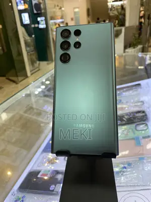 Photo - Samsung Galaxy S22 Ultra 512 GB Green