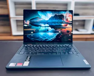 New Laptop Lenovo Yoga 700 8GB AMD Ryzen 5 SSD 512GB