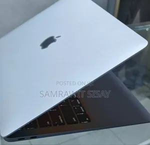 New Laptop Apple MacBook 2020 8GB Intel Core I5 SSD 256GB