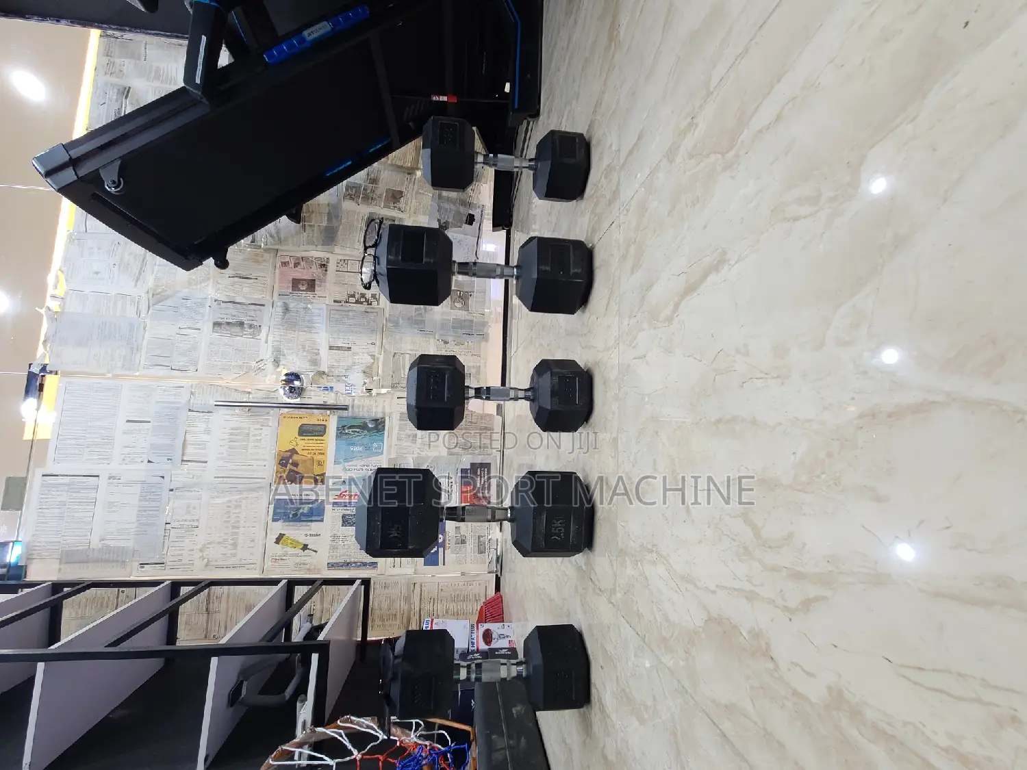 ዘመናዊ Hex Dumbbells በቤቶ ስፖርት ለመስራት