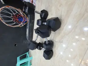 Photo - New ጤንነቶን በቤቶ የሚጠብቁበት Hexagonal Dumbbell