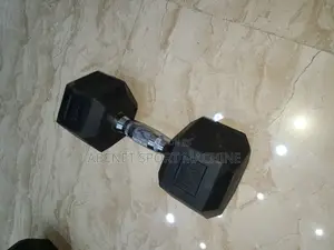 Photo - አዲስ የገባ በቤቶ ስፖርት የሚሰሩበት Hexagonal Dumbbell