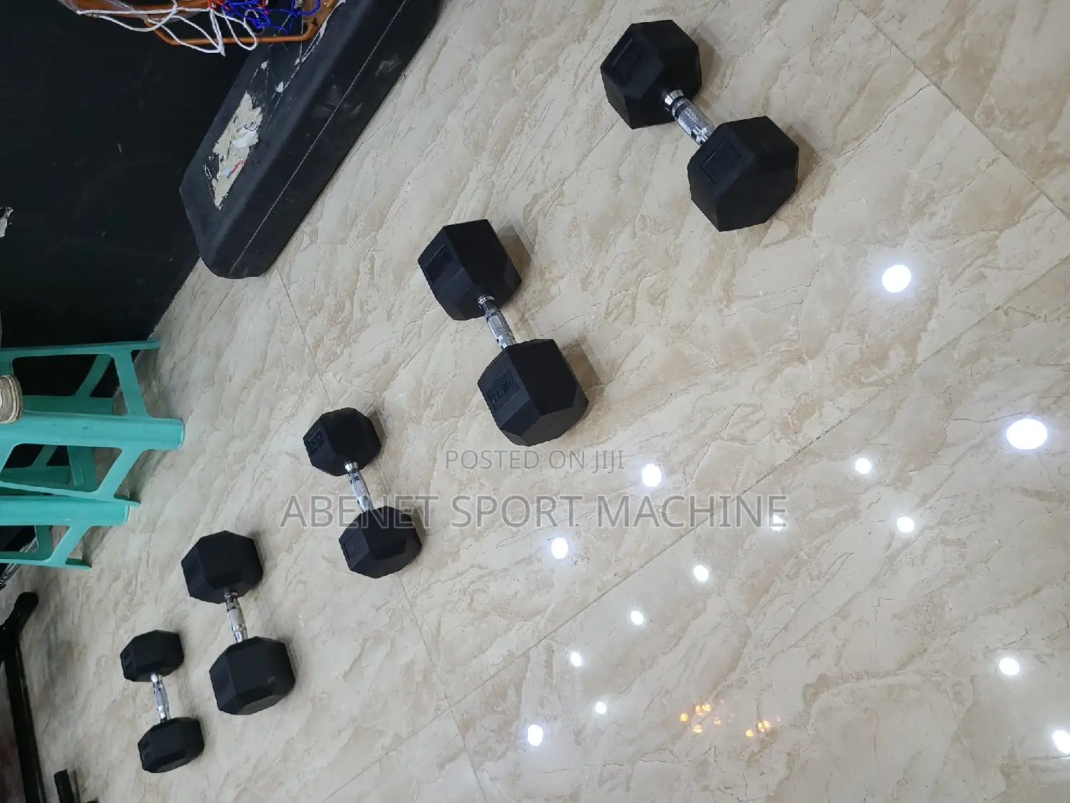 አዲስ ያስገባናቸዉ ዘመናዊ Hexagonal Dumbbells በቤቶ ስፖርት ለሚሰሩ ለመስረት ያሰብ