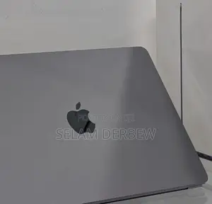 Photo - New Laptop Apple MacBook Air 2024 M3 13-Inch 16GB Apple M3 SSD 256GB