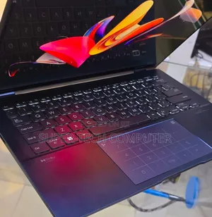 New Laptop Asus ZenBook UX430UA 16GB Intel Core I7 SSD 512GB