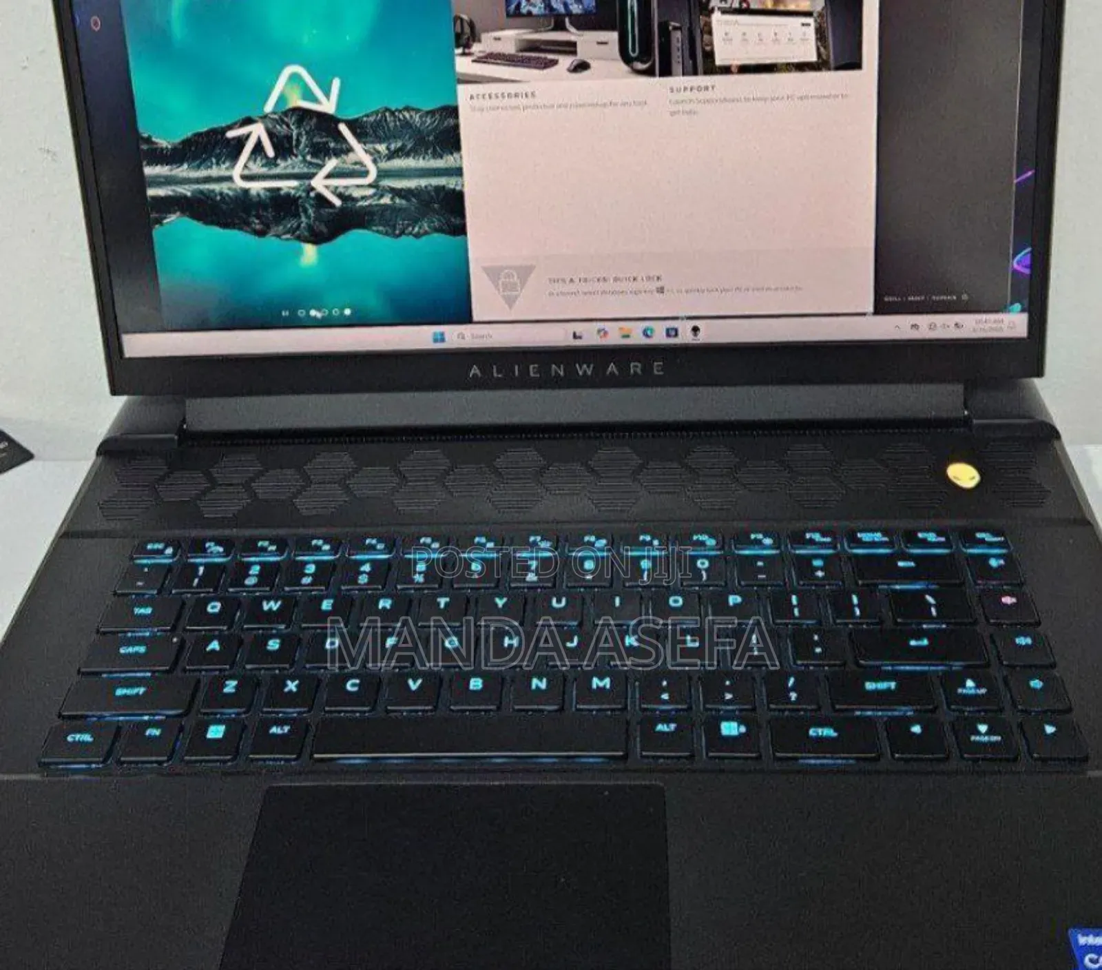 New Laptop Alienware M17x R2 16GB Intel Core I7 SSD 1T