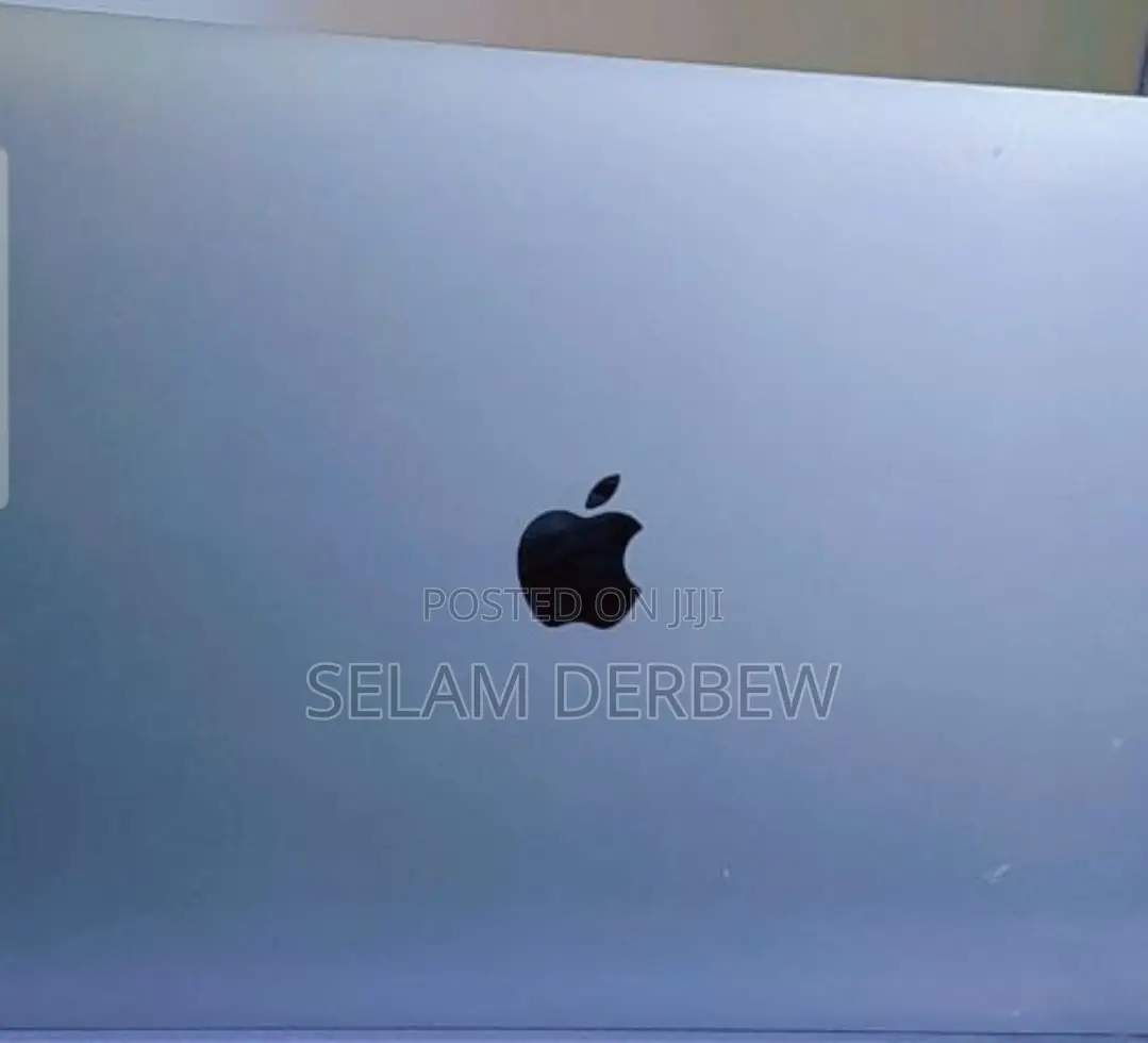 New Laptop Apple MacBook Pro 2017 16GB Intel Core I7 SSD 512GB