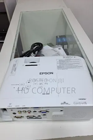 Eepson Projecter X41