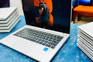 New Laptop HP EliteBook 830 G8 16GB Intel Core I5 SSD 512GB