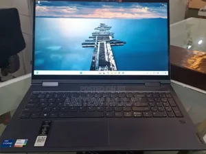 New Laptop Lenovo Yoga 7i 8GB Intel Core I5 SSD 512GB