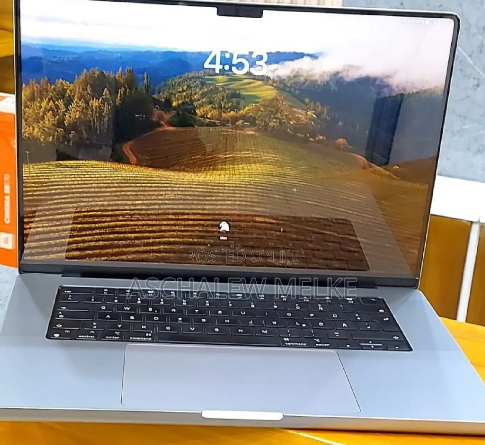 New Laptop Apple MacBook Pro 2021 M1 16GB Apple M1 SSD 1T