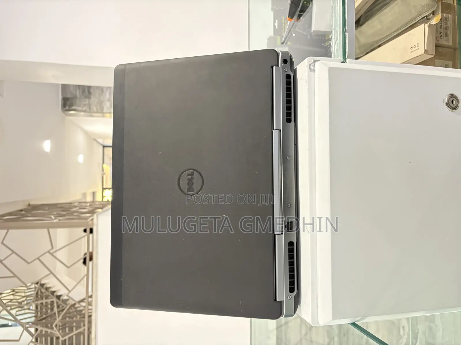 New Laptop Dell Precision 15 3520 16GB Intel Core I7 SSD 512GB