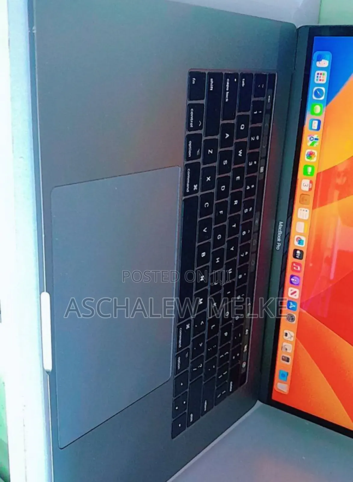 New Laptop Apple MacBook Pro 2017 16GB Intel Core I7 SSD 512GB