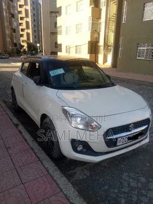 Photo - Suzuki Swift RS 2022 White