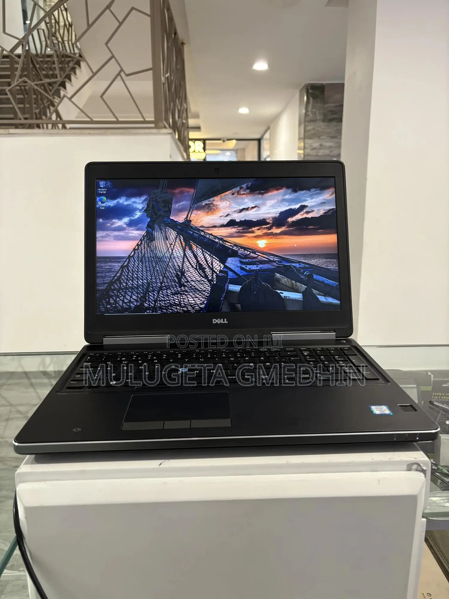 New Laptop Dell Precision 15 3520 16GB Intel Core I7 SSD 512GB