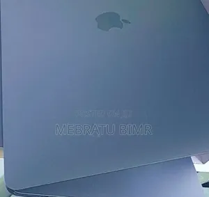 New Laptop Apple MacBook Pro 2017 16GB Intel Core I7 SSD 512GB