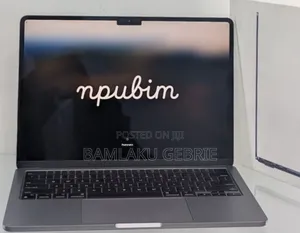 New Laptop Apple MacBook Air 2024 M3 13-Inch 8GB Apple M3 SSD 256GB