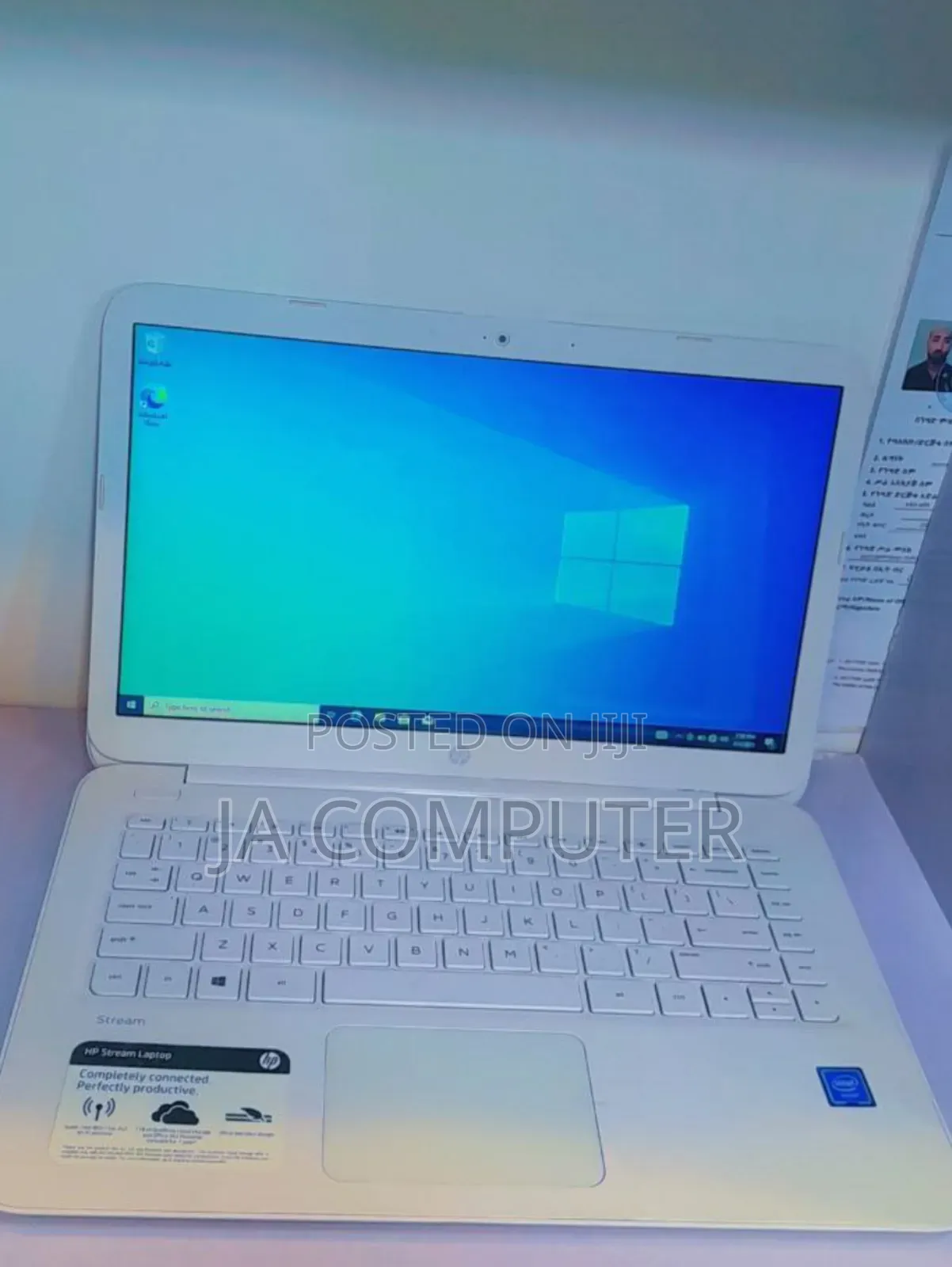 New Laptop HP Stream Notebook 4GB Intel Celeron SSD 60GB