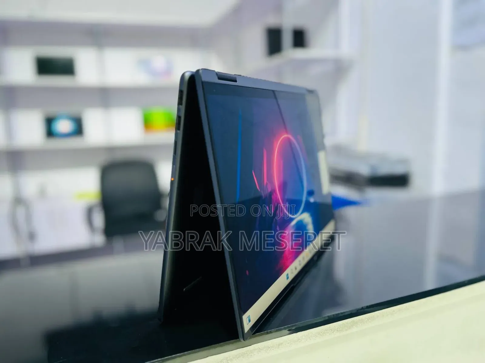 New Laptop Lenovo Yoga 7i 16GB Intel Core I7 SSD 512GB