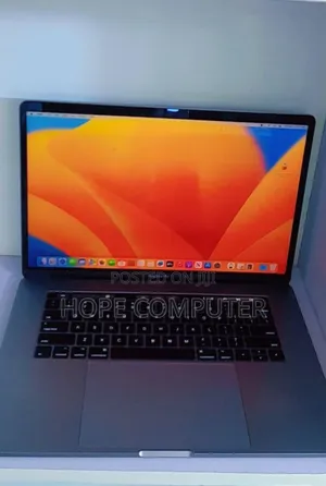 New Laptop Apple MacBook Pro 2017 16GB Intel Core I7 SSD 512GB