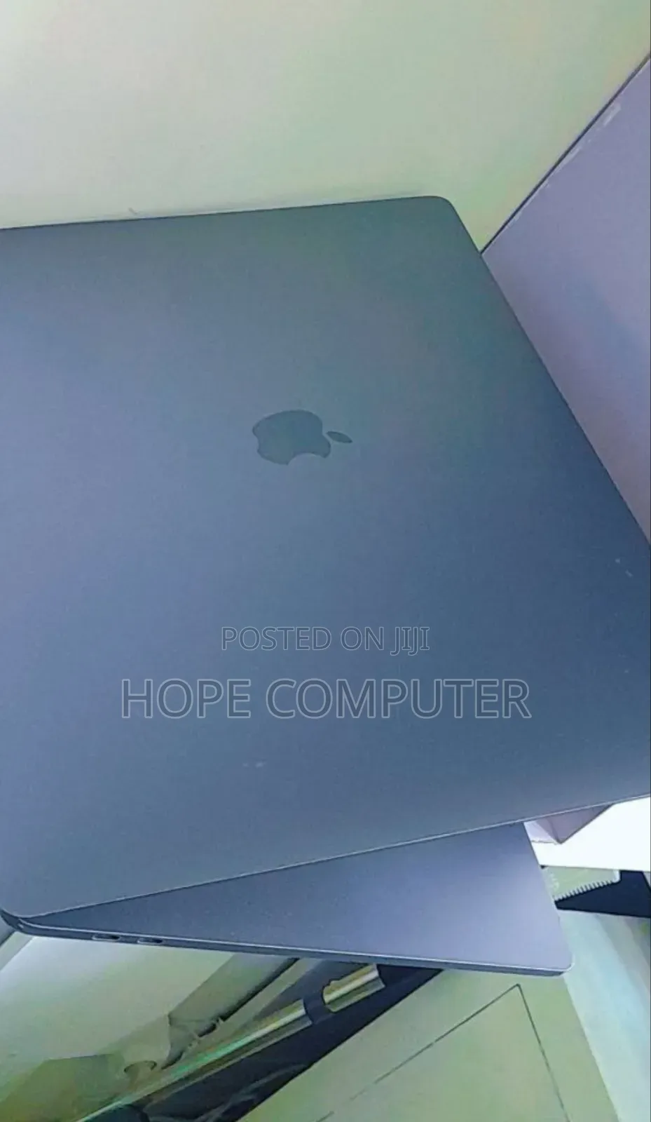 New Laptop Apple MacBook Pro 2017 16GB Intel Core I7 SSD 512GB