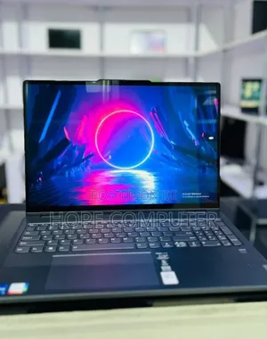 New Laptop Lenovo Yoga 7i 16GB Intel Core I7 SSD 512GB