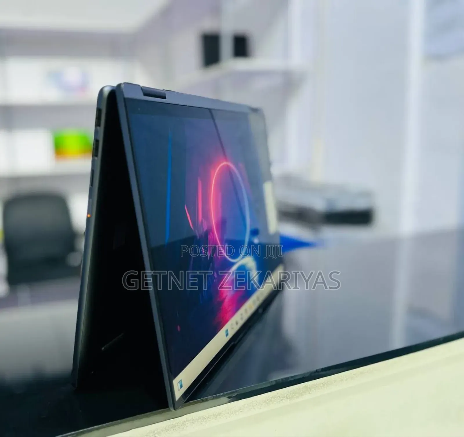 New Laptop Lenovo Yoga 7i 16GB Intel Core I7 SSD 512GB