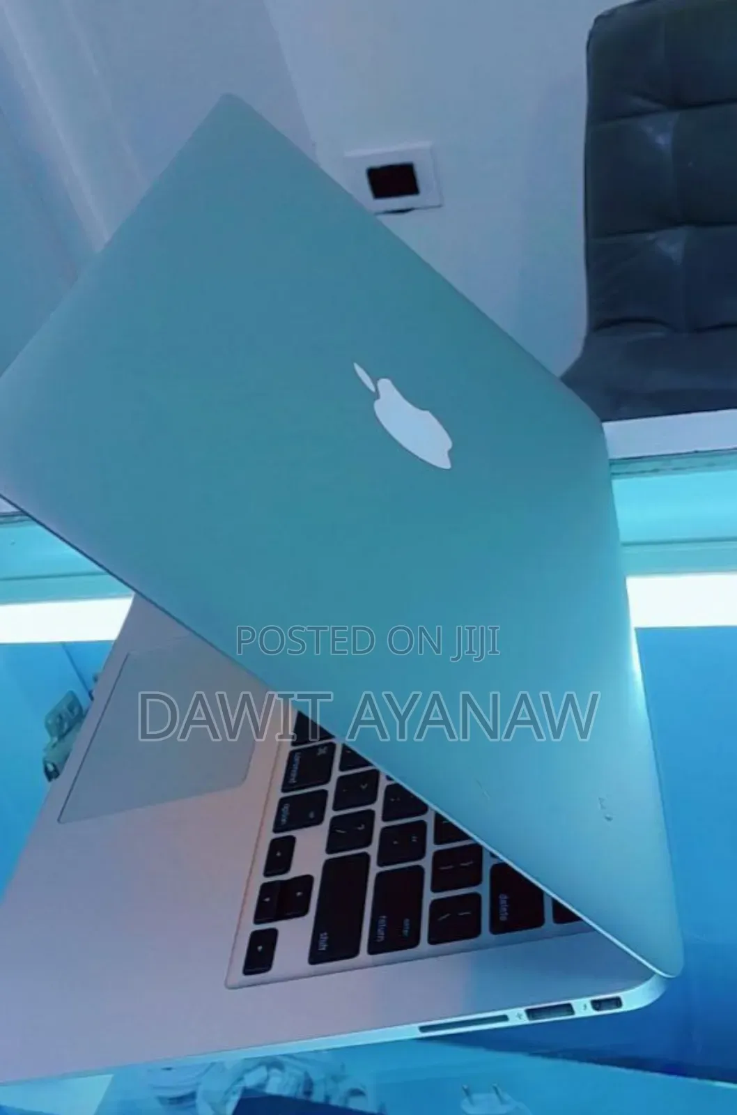 New Laptop Apple MacBook Pro 2020 16GB Intel Core I5 SSD 1T