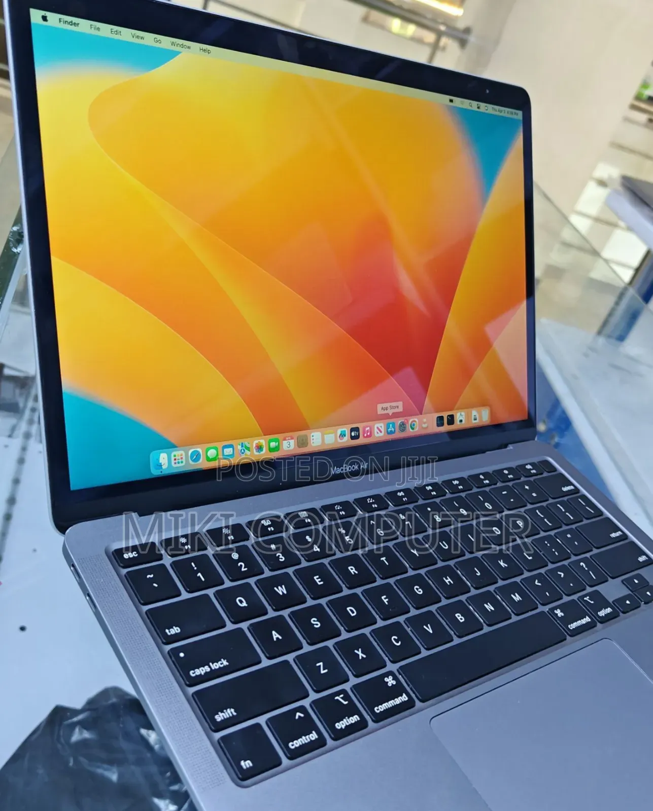 New Laptop Apple MacBook Air 2020 8GB Intel Core I5 SSD 256GB