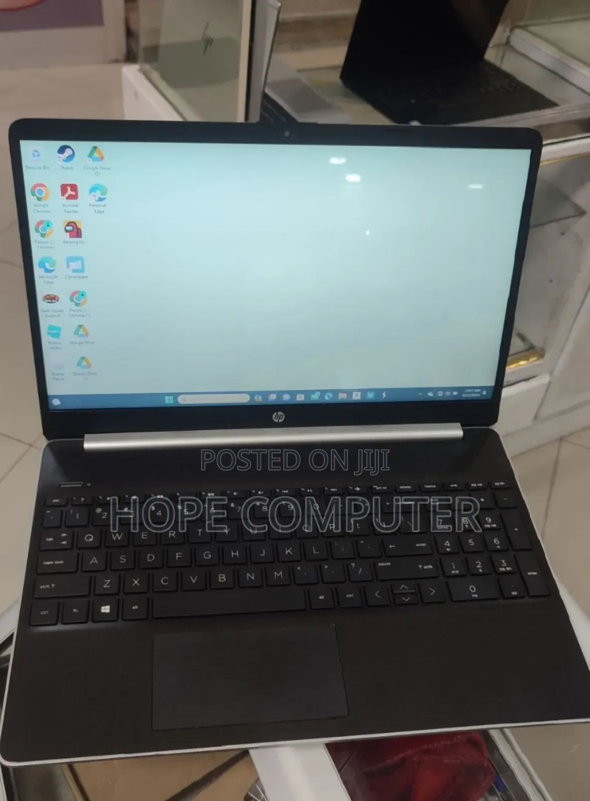 New Laptop HP Envy X360 8GB Intel Core I5 HDD 1T