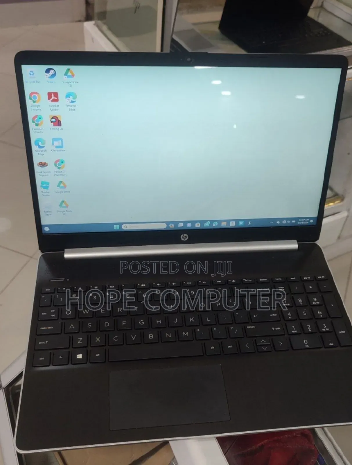 New Laptop HP Envy X360 8GB Intel Core I5 HDD 1T