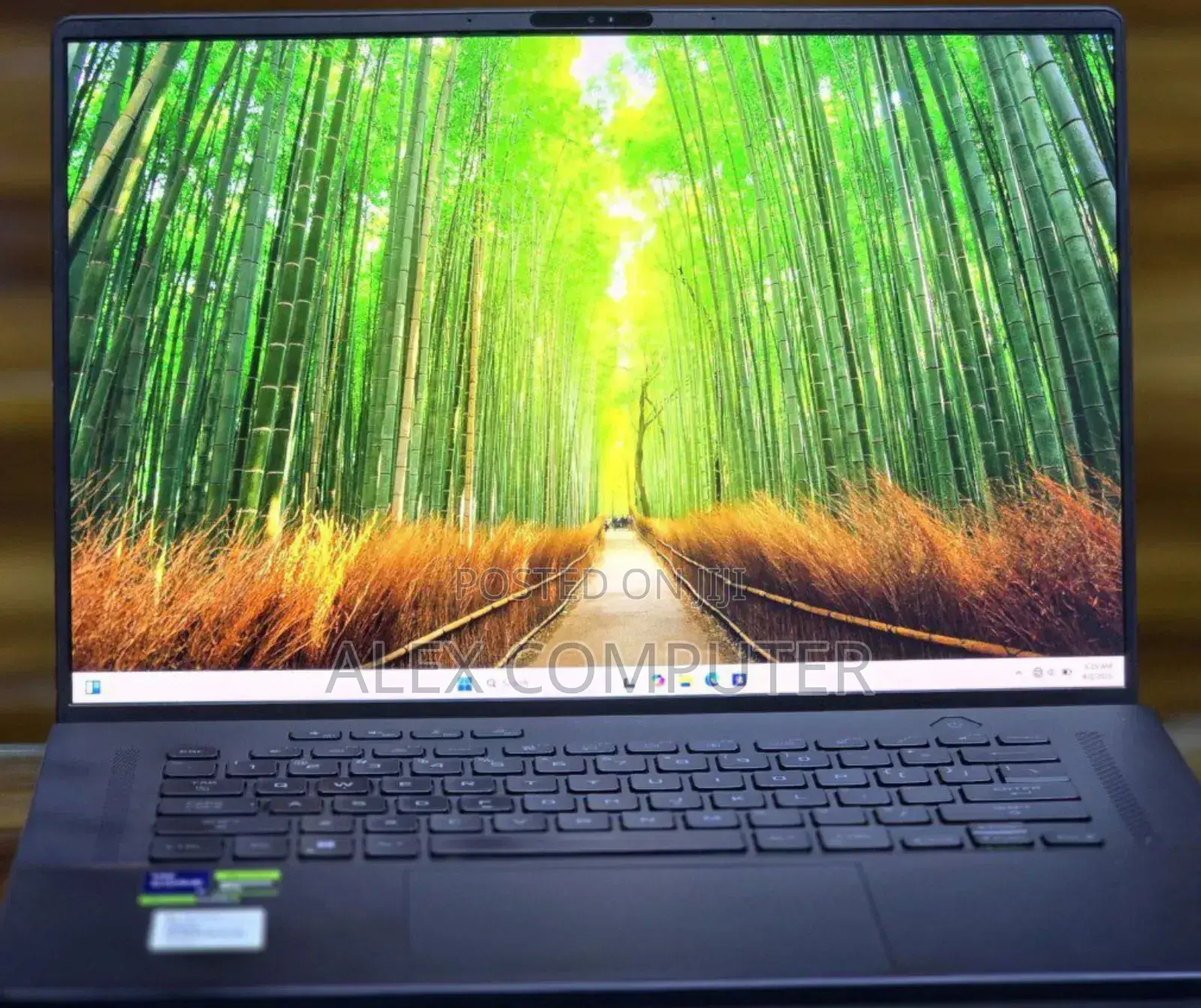 New Laptop Asus ROG Zephyrus G16 16GB Intel Core I9 SSD 1T