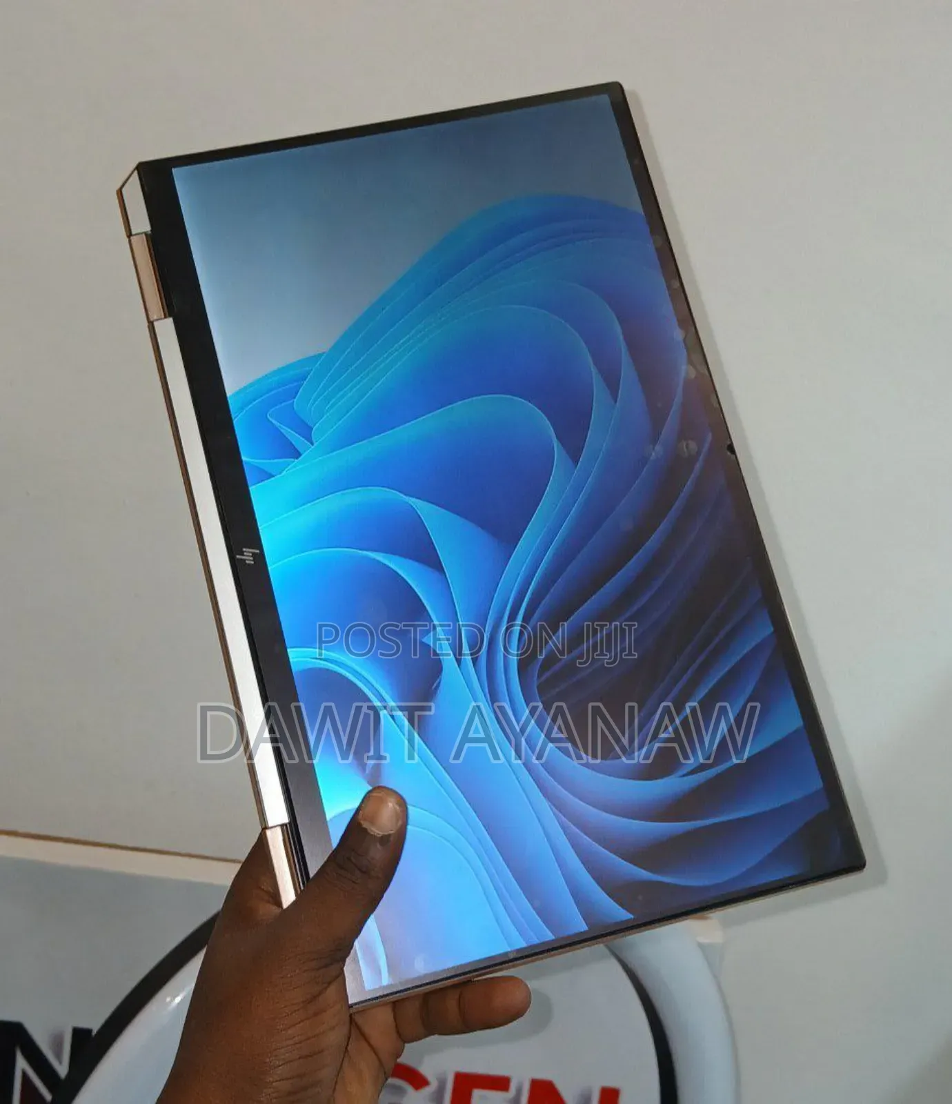 New Laptop HP Spectra 13 16GB Intel Core I5 SSD 1T