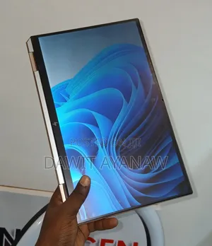 Photo - New Laptop HP Spectra 13 16GB Intel Core I5 SSD 1T