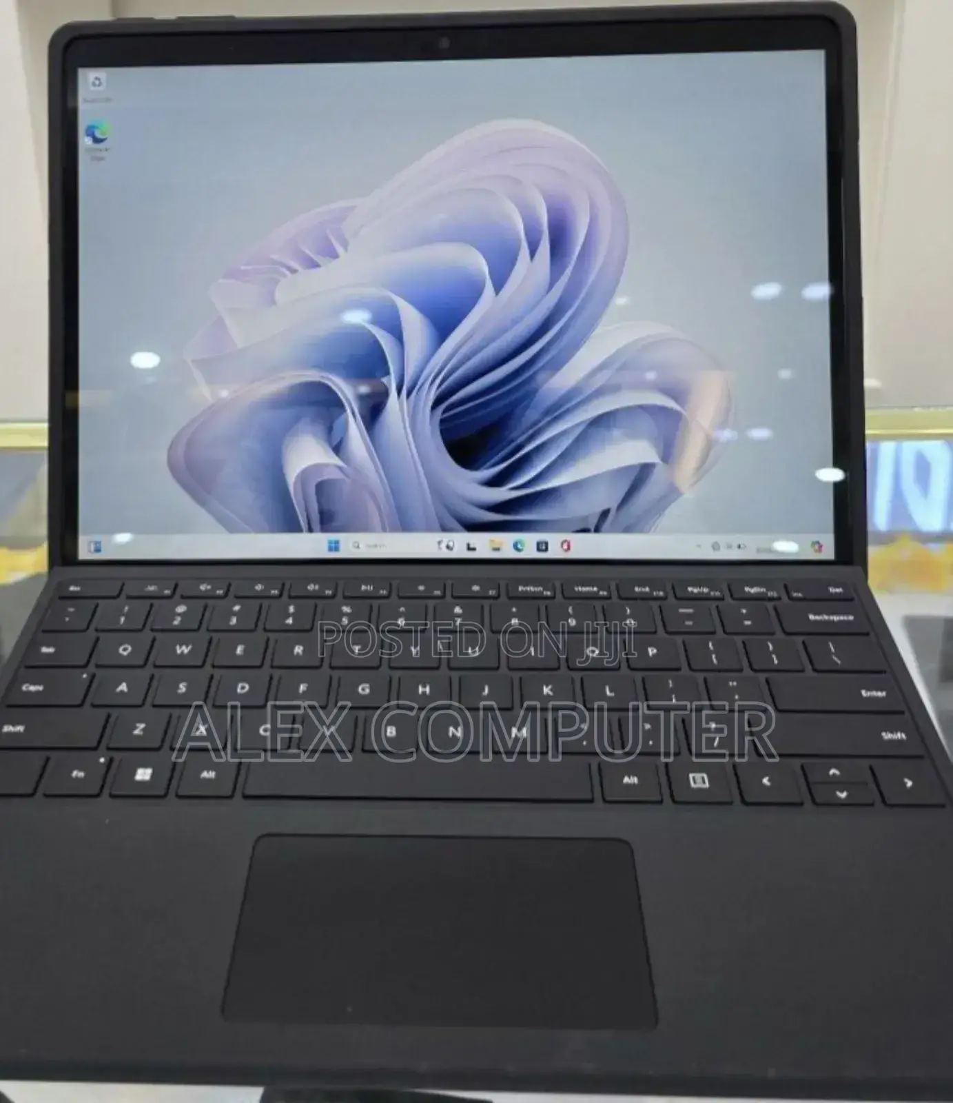 New Laptop Microsoft Surface Pro 9 32GB Intel Core I7 SSD 1T