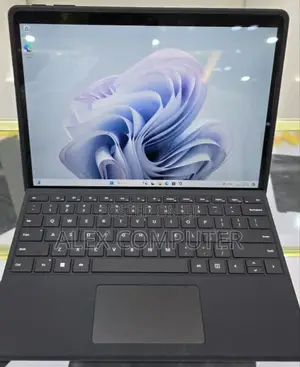 New Laptop Microsoft Surface Pro 9 32GB Intel Core I7 SSD 1T