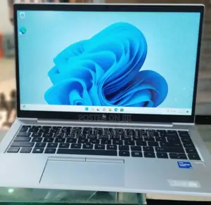 New Laptop HP EliteBook 840 G8 16GB Intel Core I5 SSD 512GB