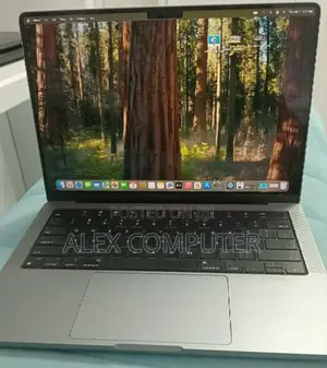 New Laptop Apple MacBook Pro M1 16GB Apple M1 Pro SSD 1T