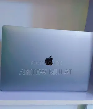 New Laptop Apple MacBook Pro 2017 16GB Intel Core I7 SSD 512GB