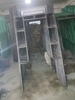 Photo - Constraction Scafolding