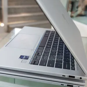 New Laptop HP EliteBook 840 G9 16GB Intel Core i5 SSD 512GB